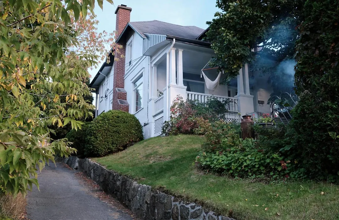 BALCON BLANC - Auberge à Chicoutimi, Saguenay-1